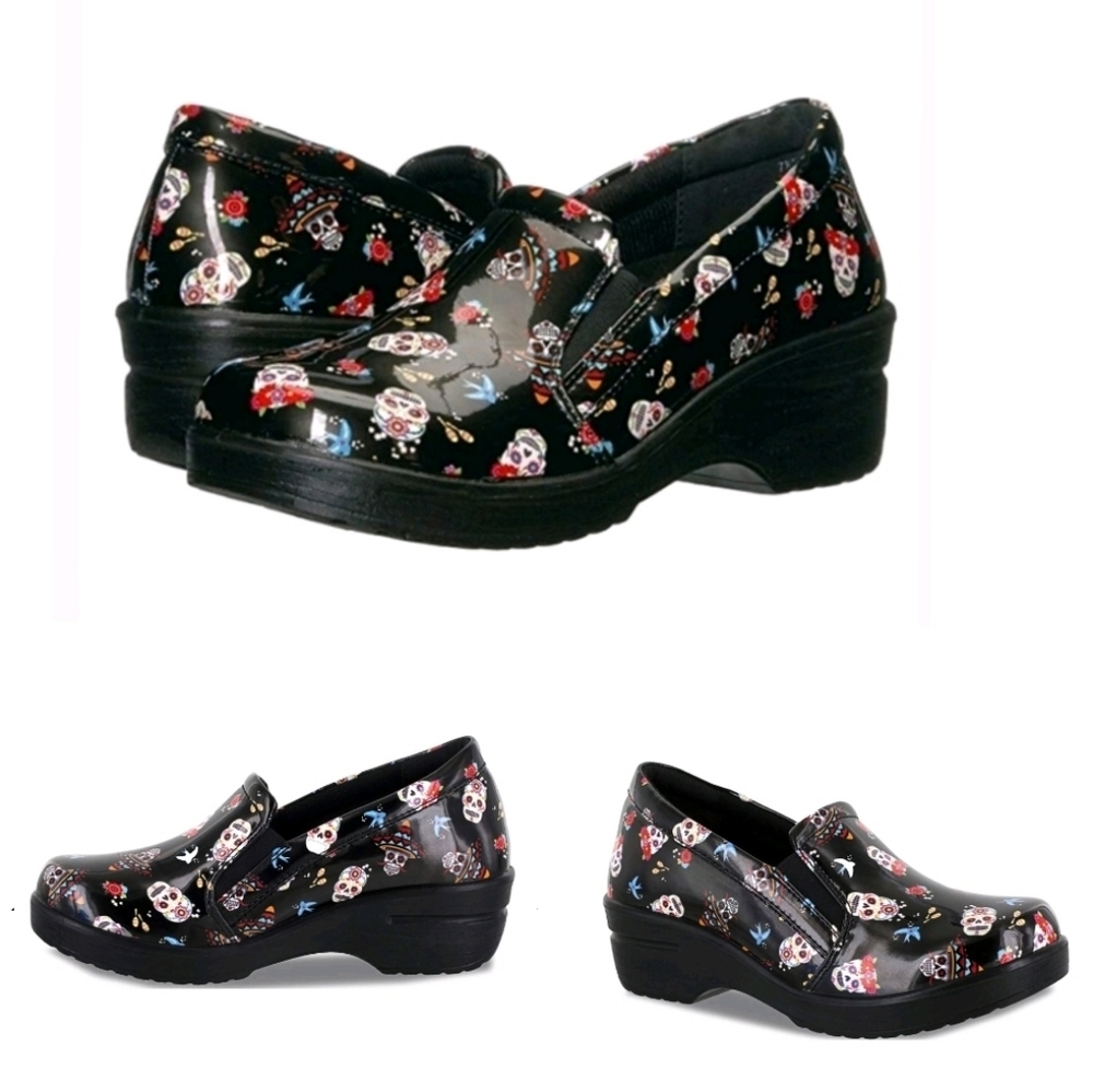EASY WORKS Leeza Festive Skull Clogs - Picture 3 of 14